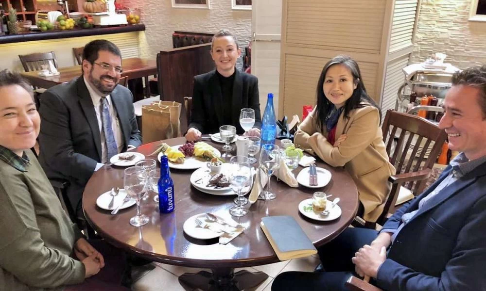 Συνάντηση Αμερικάνων με αντιπροσωπεία του κόμματος DEB στη Θράκη!